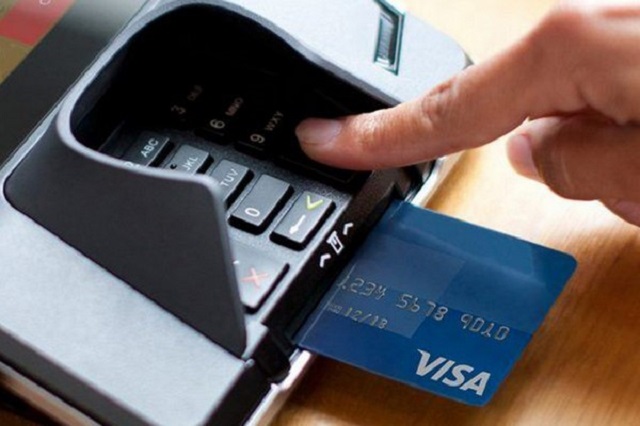 Những câu hỏi thường gặp rút tiền thẻ tín dụng